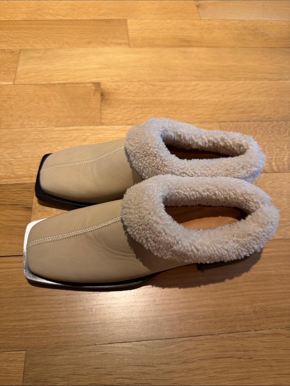Women’s Cream Shearling-Trim Slip-On Loafers